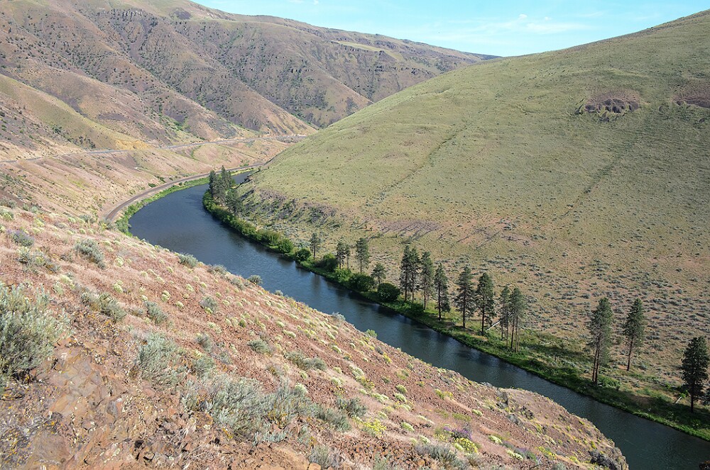 yakima-river-canyon-below-roza